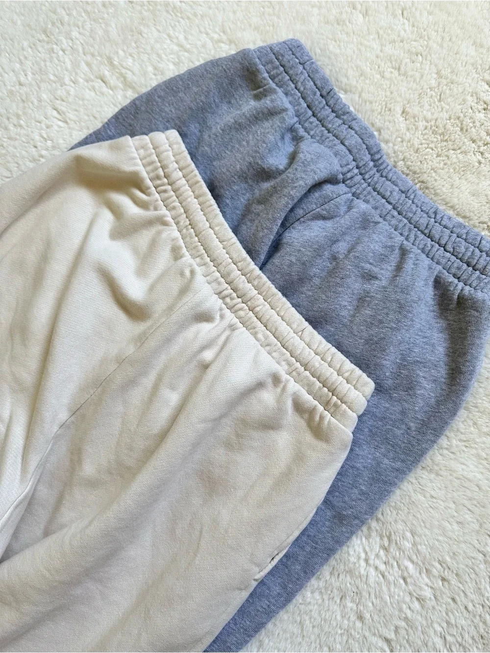 Old Navy Women’s 2Pack Highwaisted SoComfy Wide Leg Swearpants - Gray & Cream XS - Picture 9 of 15